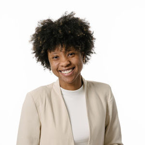 Meet your Posher, Mia